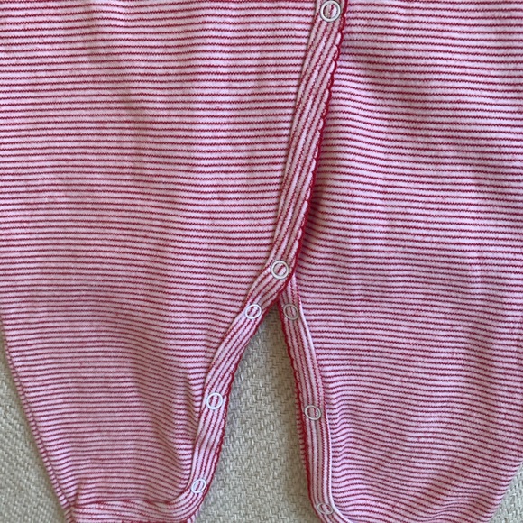 Welcome Baby Christmas onesie red/white stripe Girls Size 9 Mos long sleeves. - Picture 5 of 5